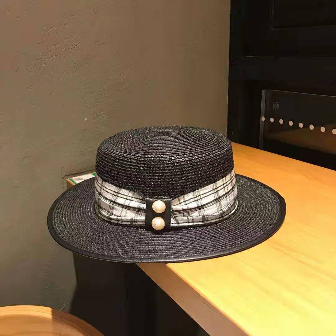 Plaid Cloth Pearl Decoration Flat Cap - Urban Caps